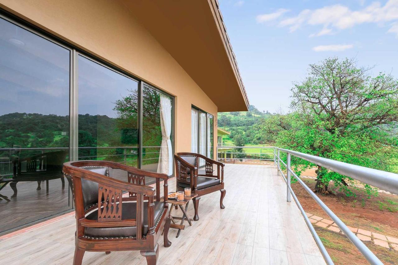 Stayvista'S Shivom Villa 2 - A Serene Escape With Views Of The Valley And Lake โลนาวาลา ภายนอก รูปภาพ